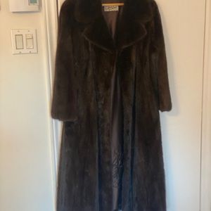 Black Diamond female skin mink coat